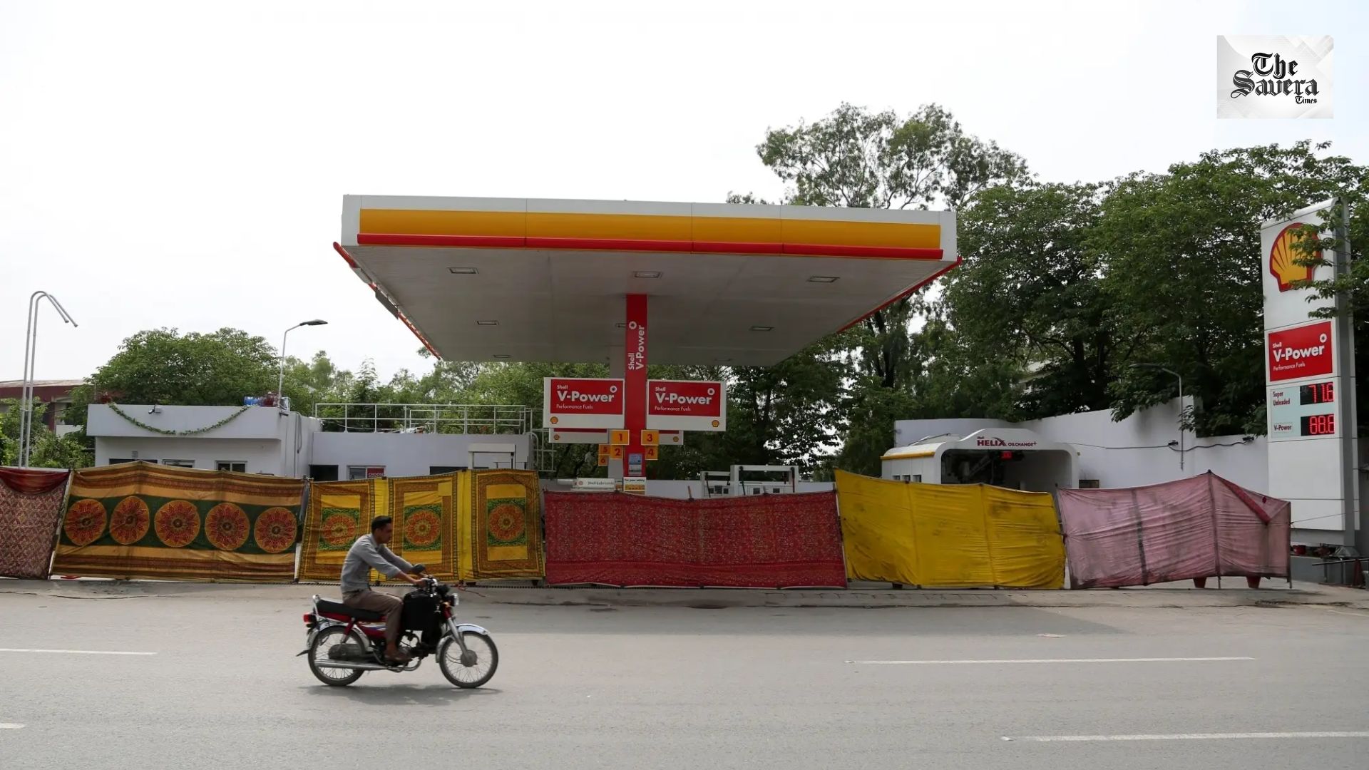 Pakistan Pays $15 Million Monthly to LNG Terminals