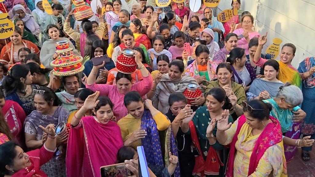 Joy Sweeps Punjab as Mann Government Announces Monthly Financial Assistance for Women; Celebrations Erupt with Traditional ‘Jaago’ Processions