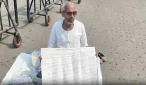 Supporter begins hunger strike outside CM residence, urges Nitish Kumar to remain Bihar CM