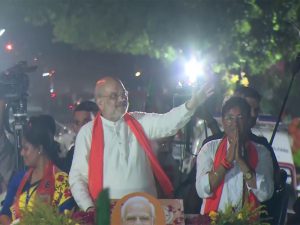 “Sun of syndicate rule is setting,” Amit Shah holds roadshow in West Bengal’s Barasat