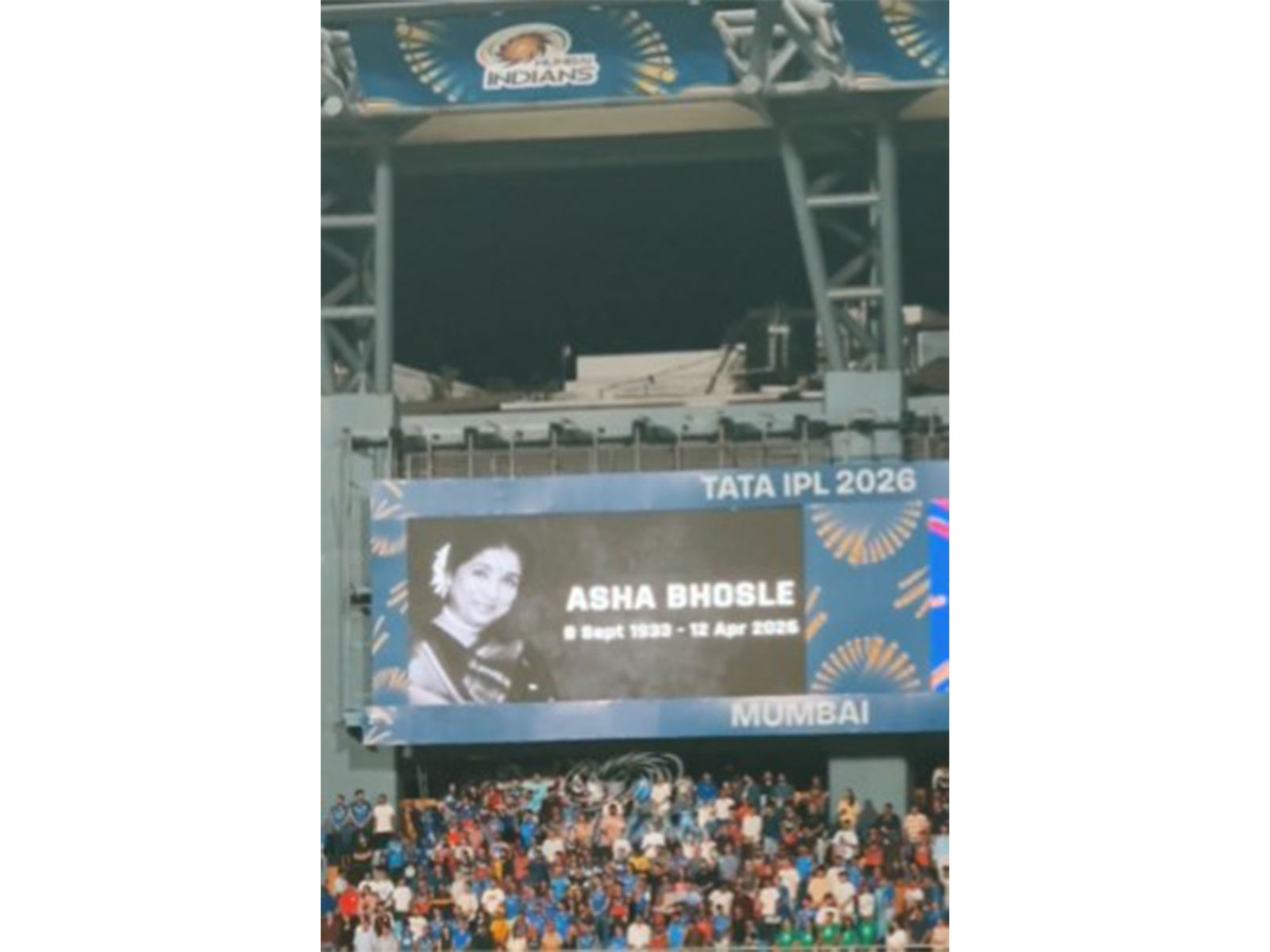 Asha Bhosle’s demise: RCB, MI players sport black armbands as mark of tribute to ‘Dum Maaro Dum’ singer