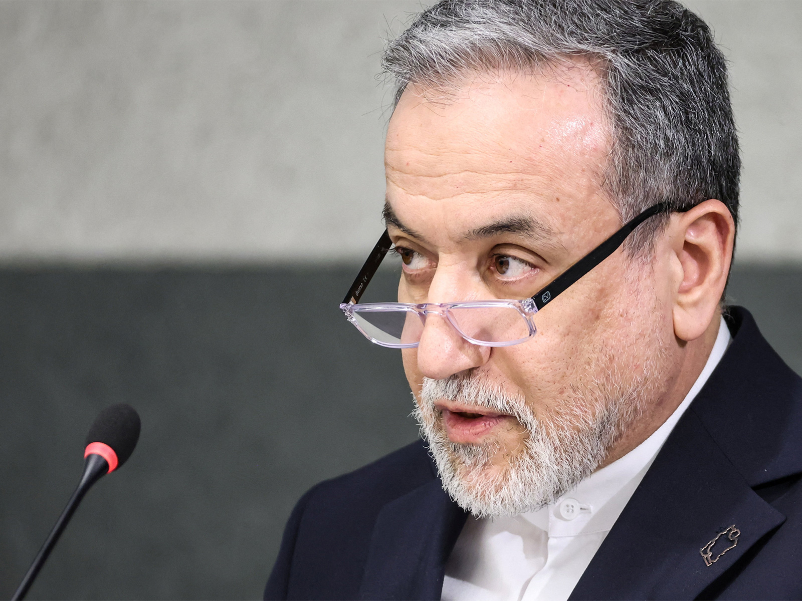 Iran proposes three-stage plan to reopen Strait of Hormuz in exchange for end to US blockade: Report