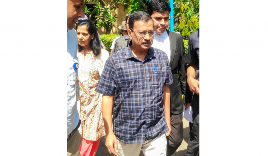 Kejriwal Moves HC Again, Alleges Judge’s Family Linked to Centre