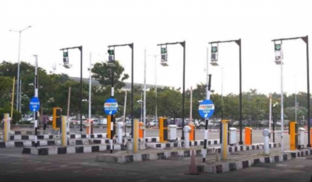 NHAI Orders FASTag Banks to Verify Vehicle Registration Numbers