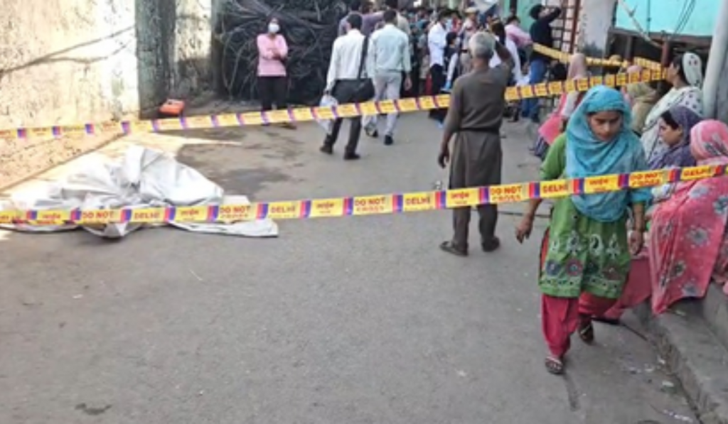 North-East Delhi Shock: 65-Year-Old Dead, One Critical After Knife-Pistol Attack in Seelampur