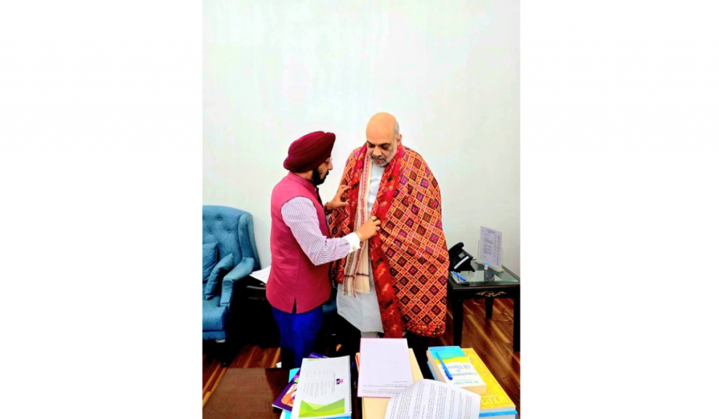 Vikramjit Sahney Meets Amit Shah, Extends Vaisakhi Greetings