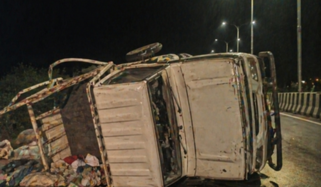 MP tragedy: 16 dead in Dhar crash, last rites performed