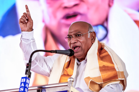 ‘Winds of change blowing in Kerala’: Kharge predicts UDF sweep