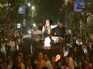 PM Modi holds roadshow in North Kolkata