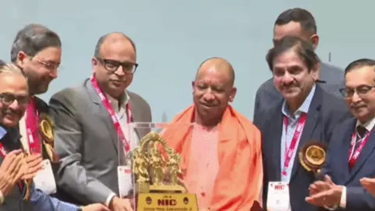 CM Yogi was honored by cardiology experts.