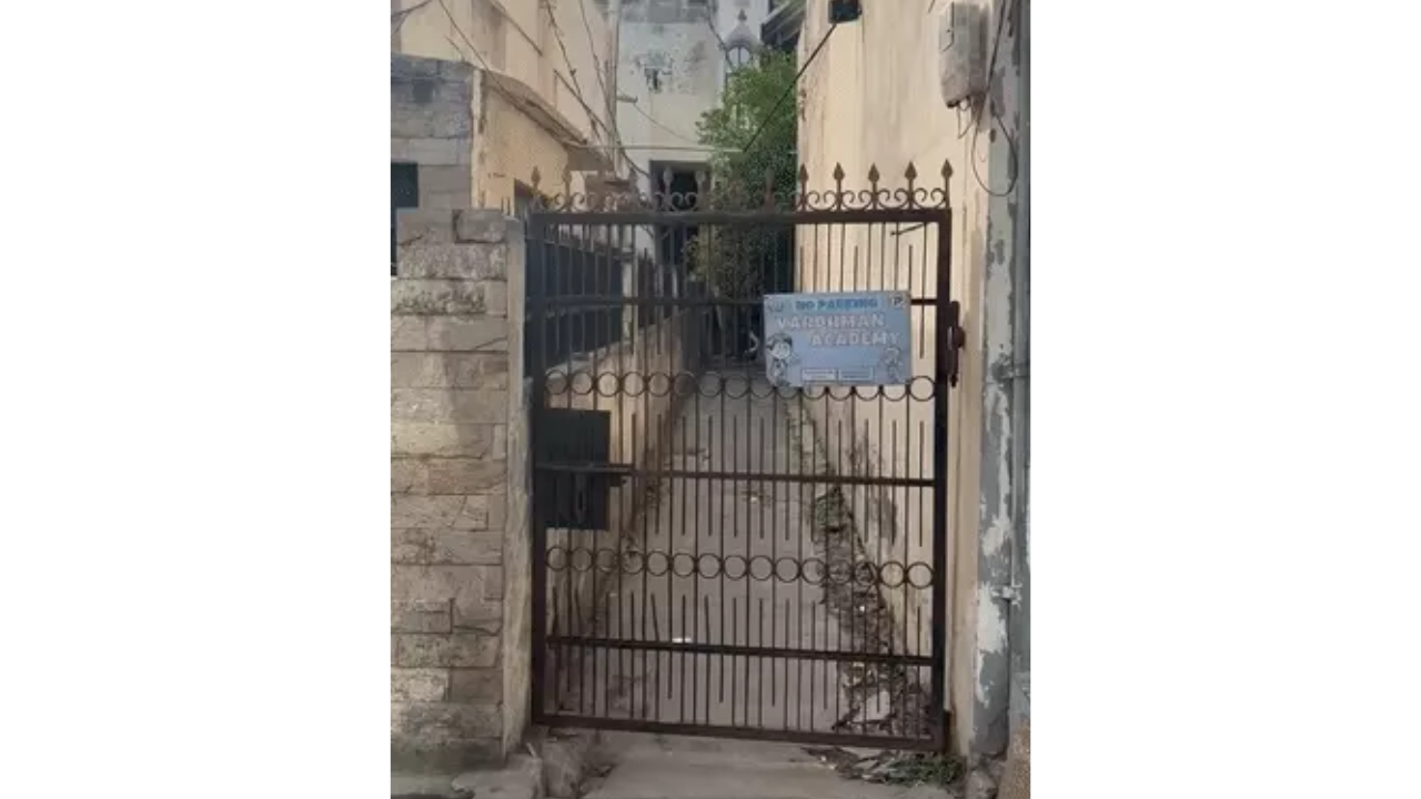 Udaybhanu's house is in this very small lane.