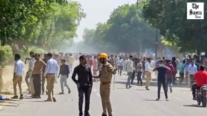 Noida protest hits traffic, Delhi Police issues advisory