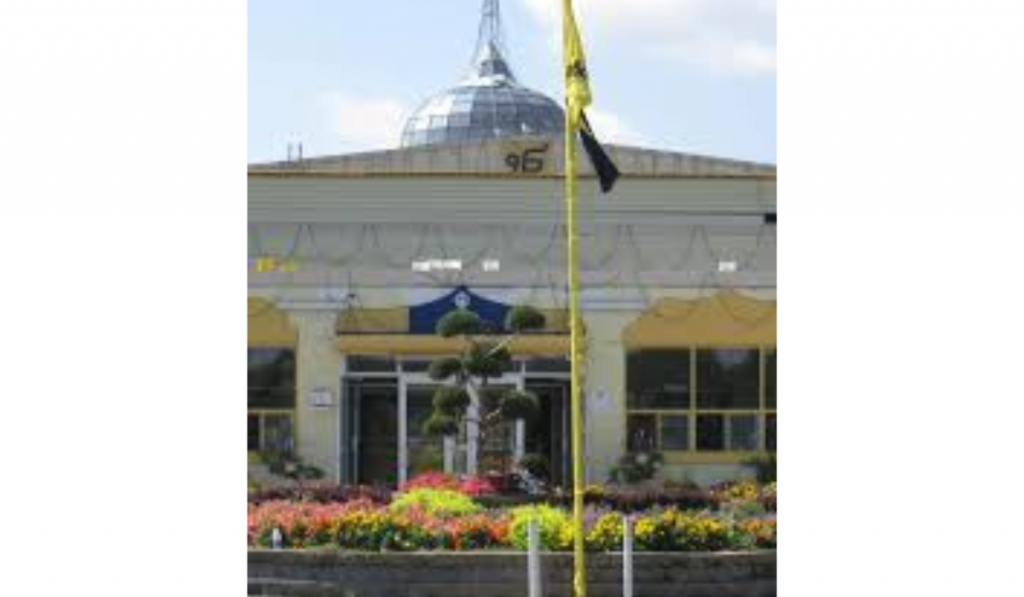 Clash Erupts at Surrey Gurdwara Over Committee Control, Video Goes Viral