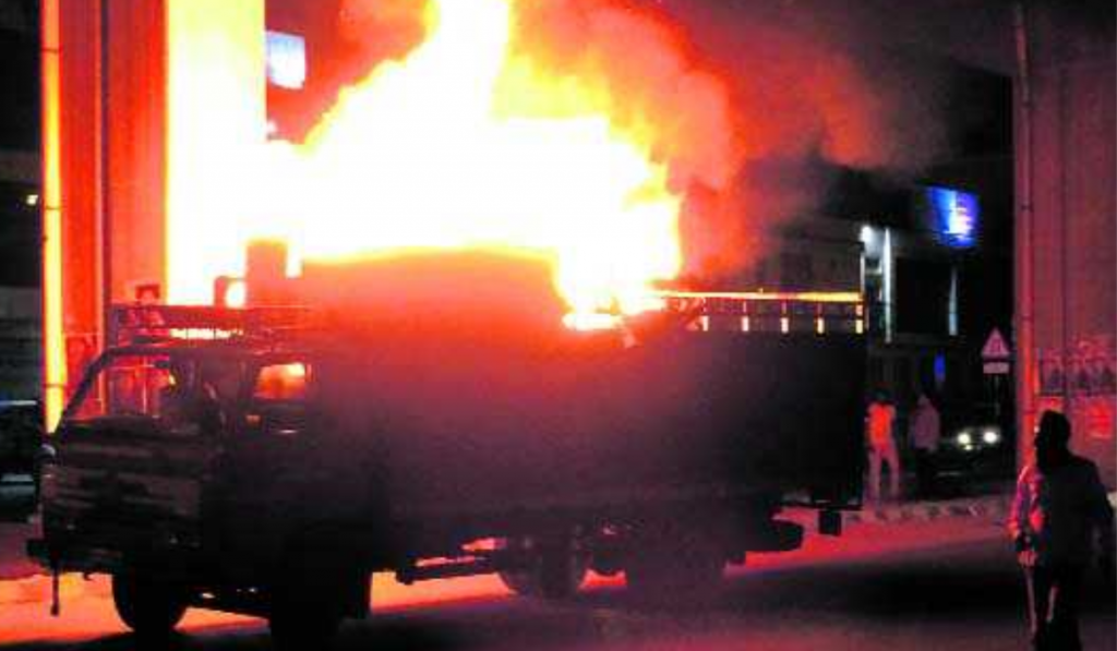 Moving Truck Gutted by Fire on Zirakpur-Shimla Highway in Panchkula