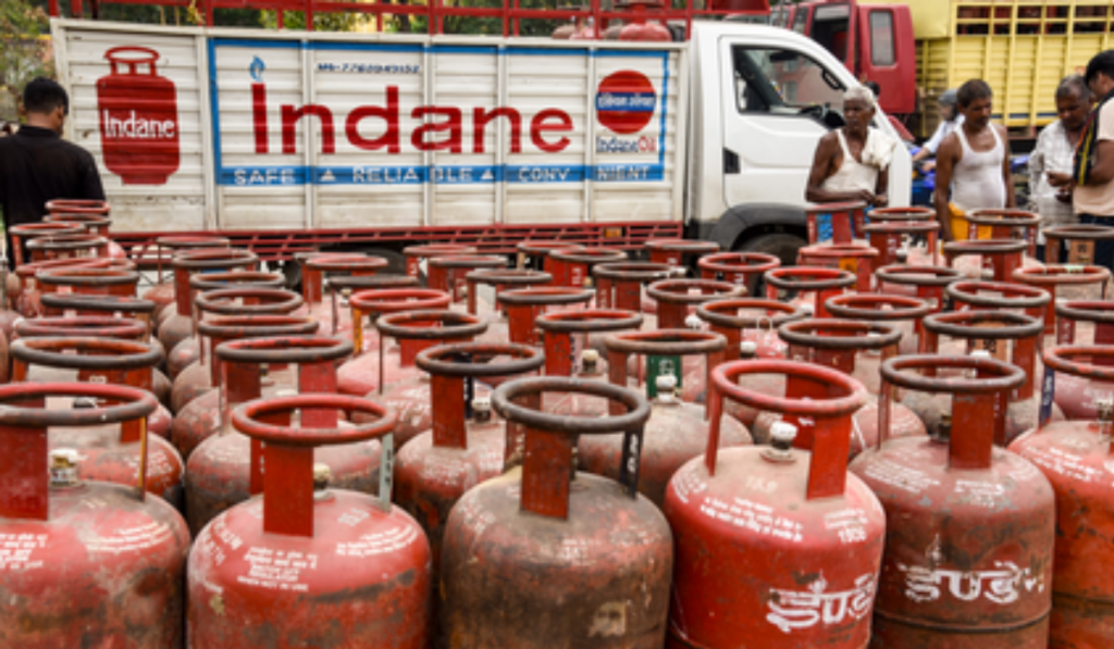 Centre introduces new LPG allocation formula to support key industries amid Middle East tensions