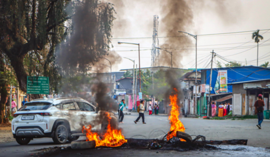 Manipur extends internet ban in 5 districts till April 18