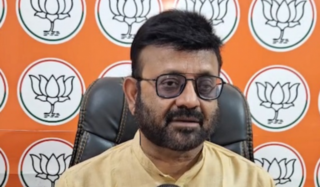 Bengal Phase 2 polling hit by violence, EVM tampering allegations; BJP slams Trinamool
