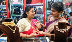 Gold and silver prices slip nearly 1 pc amid geopolitical tensions