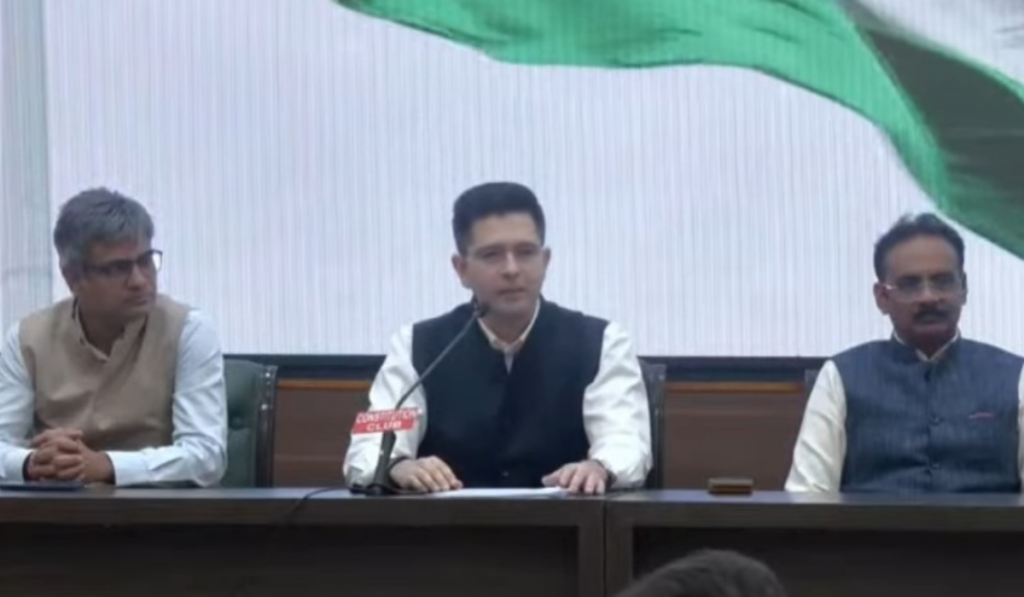 Big Jolt to AAP: 3 Top Leaders Quit, 7 of 10 MPs Exit Party, Set to Join BJP