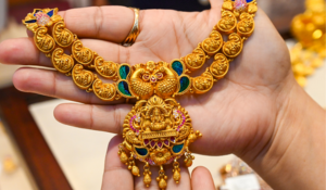 Gold dips 0.81 pc this week over waning hopes of Fed rate cuts