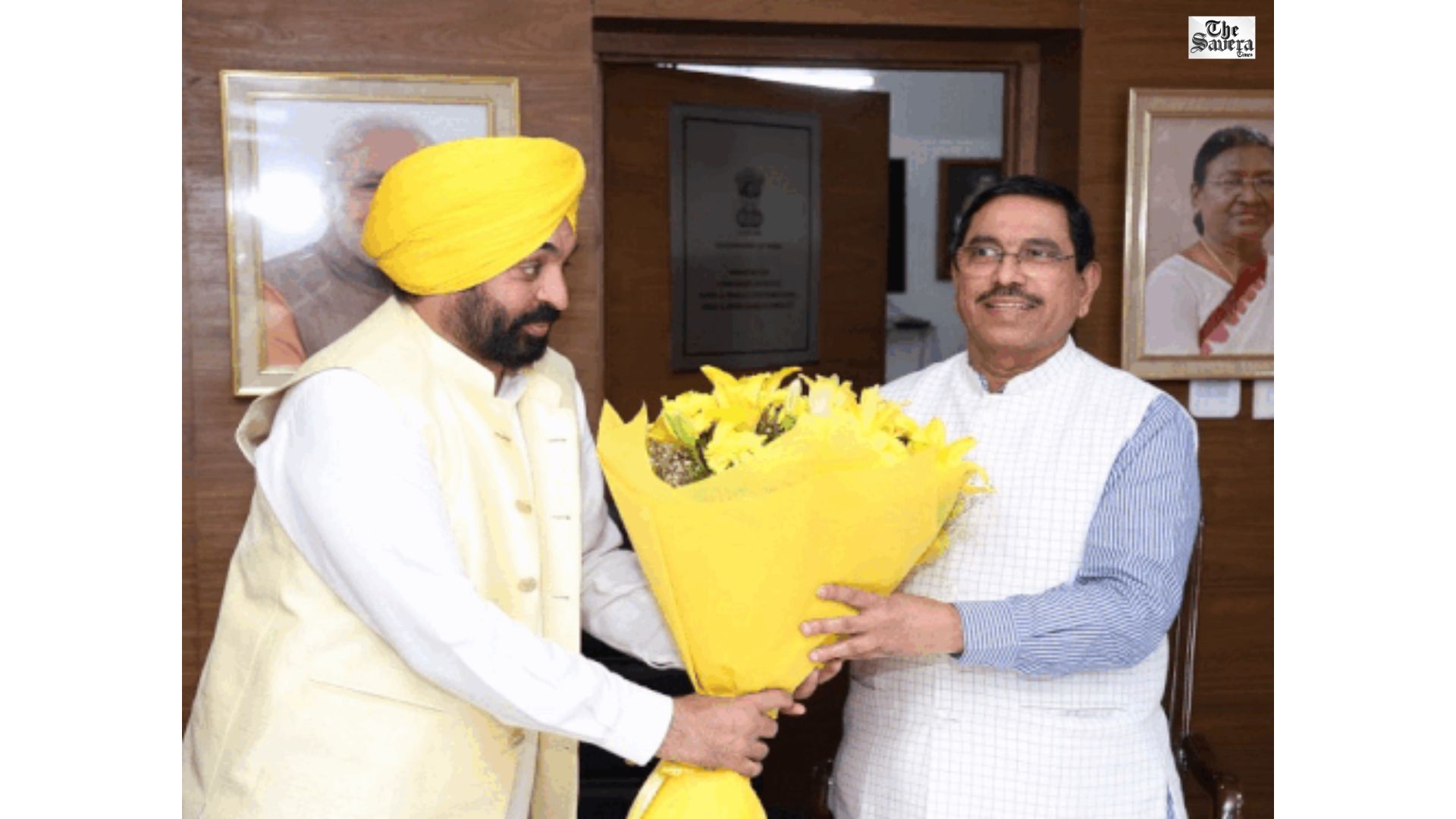 CM Mann Meets Prahlad Joshi Over Crop Loss, RDF Issues