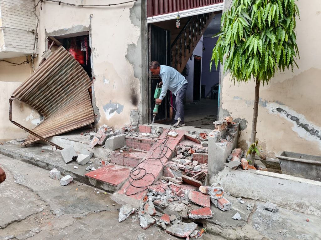 ‘Yudh Nashian Virudh’ Continues: Illegal Property of Drug Peddler Demolished in New Sant Nagar Basti Sheikh, Jalandhar