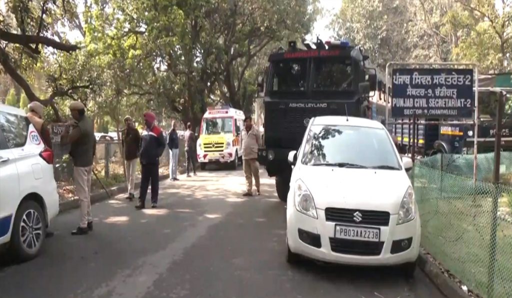 chandigarh bomb threat