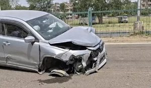 Car Runs Over Youth in Chandigarh: Victim Dies on the Spot; Driver Injured After Crashing into Pole