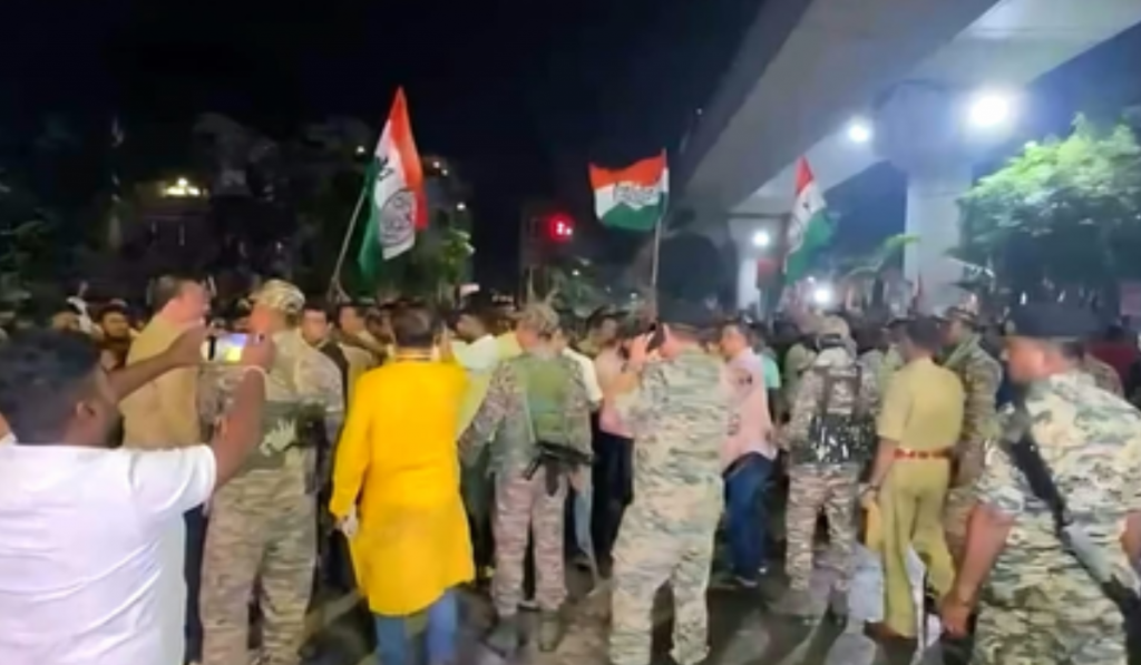 TMC, BJP Workers Clash Outside Bengal Counting Centre