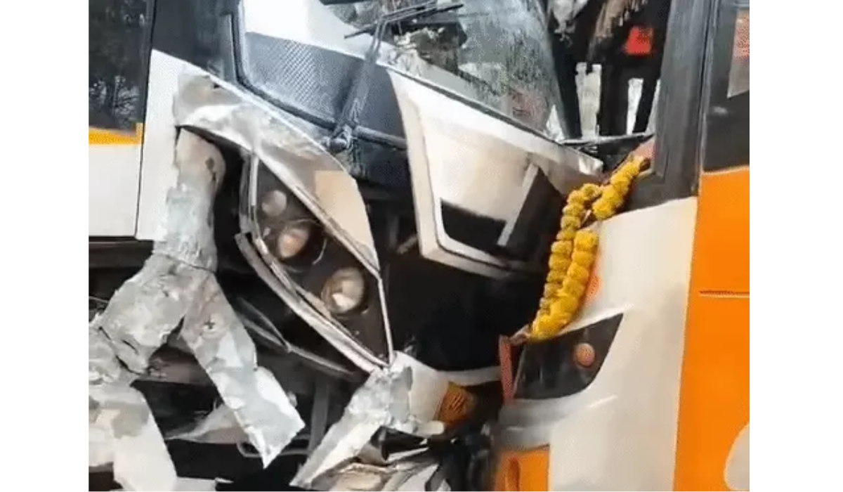 Major accident averted after two buses and car collide on Rishikesh-Dehradun Highway