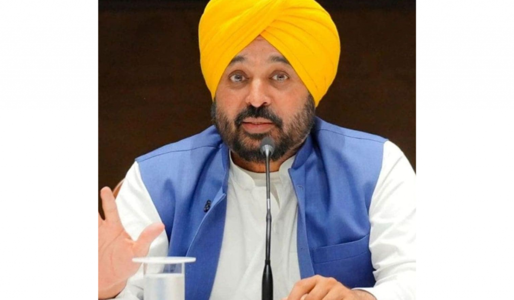 CM Bhagwant Mann Targets PM Modi During Visit to Patna Sahib