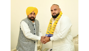 Kabaddi player Sandeep Ludhar joins Aam Aadmi Party
