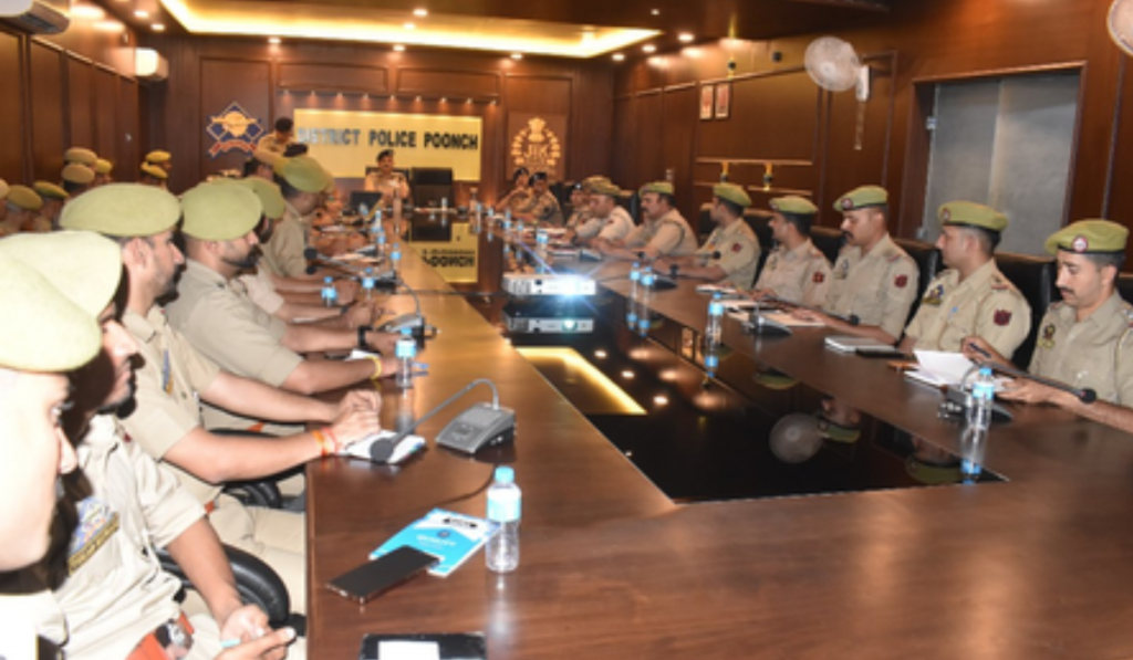 J&K Police analysis security, cybercrime in Rajouri-Poonch range