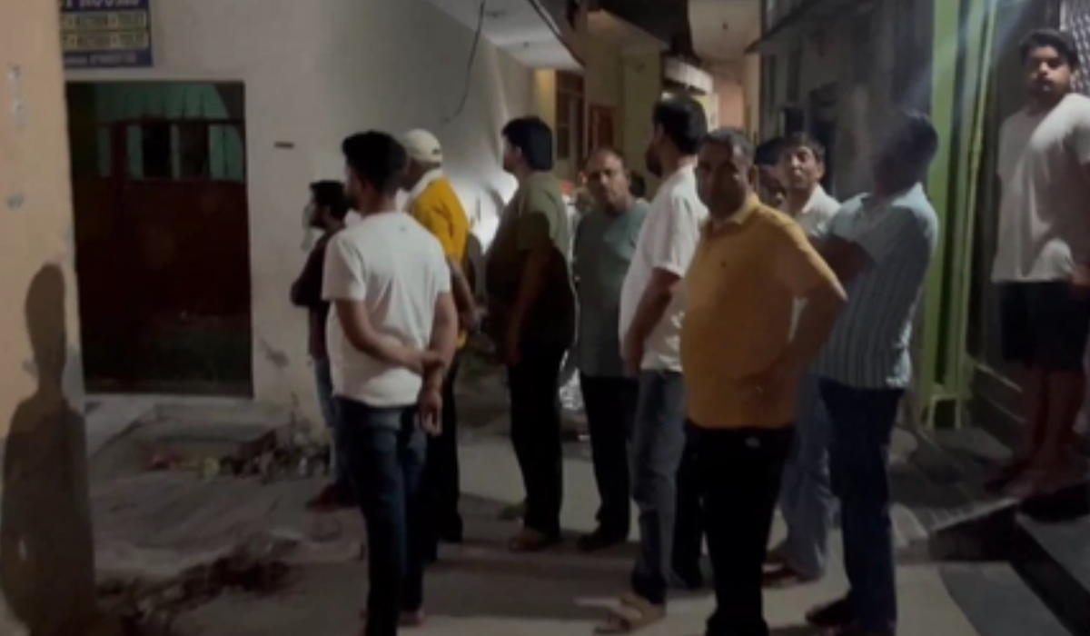Father Kills Wife, Four Children in Gurugram Before Suicide Attempt