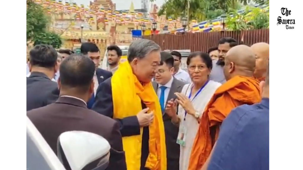 To Lam visits Mahabodhi Temple Bodh Gaya