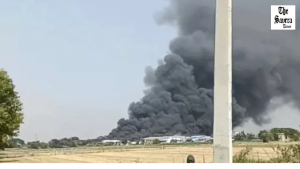 Massive Fire Breaks Out at Factory in Ludhiana; Smoke Visible 2 Km Away, 50 Employees Escape