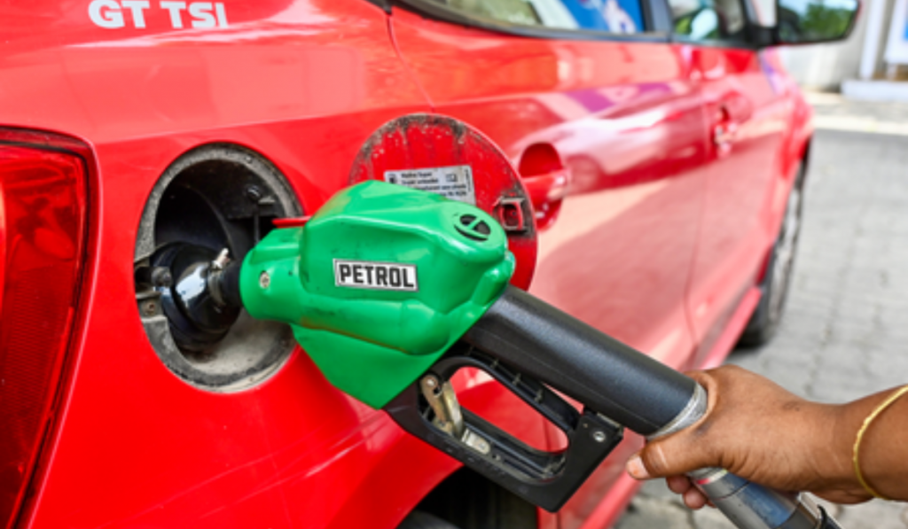 Govt revises fuel export levies for fortnight beginning June 1, domestic rates unchanged