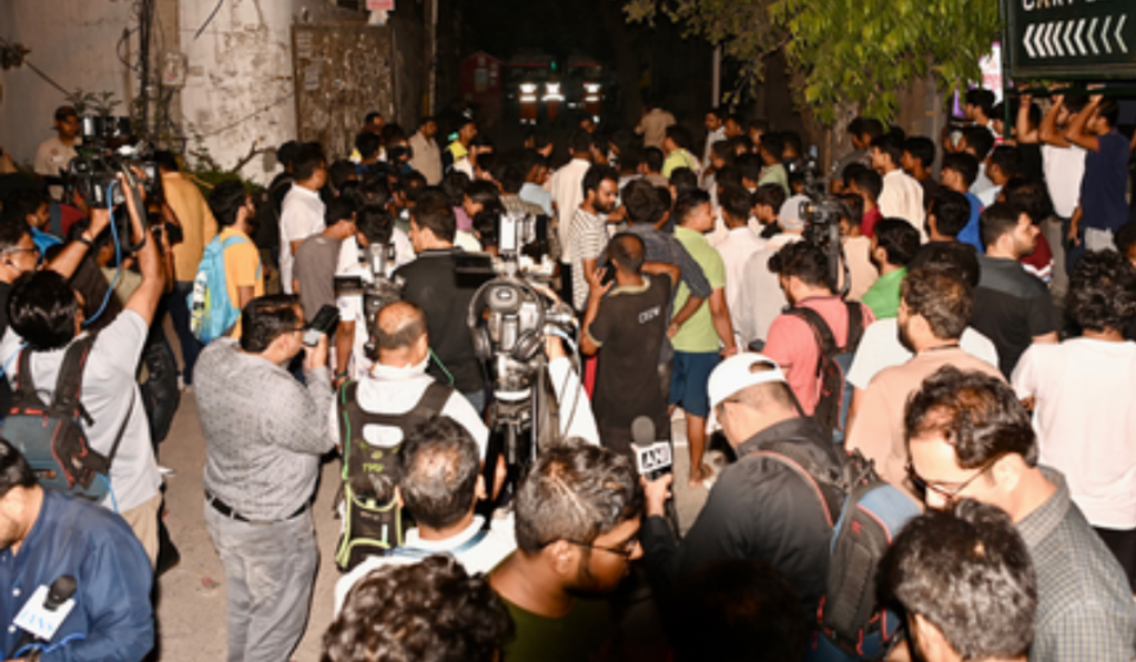 South Delhi building collapse: One killed, 8 rescued, rescue Ops on
