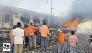 Fire Breaks Out in Trivandrum-Nizamuddin Rajdhani Express in Madhya Pradesh, All 68 Passengers Safe