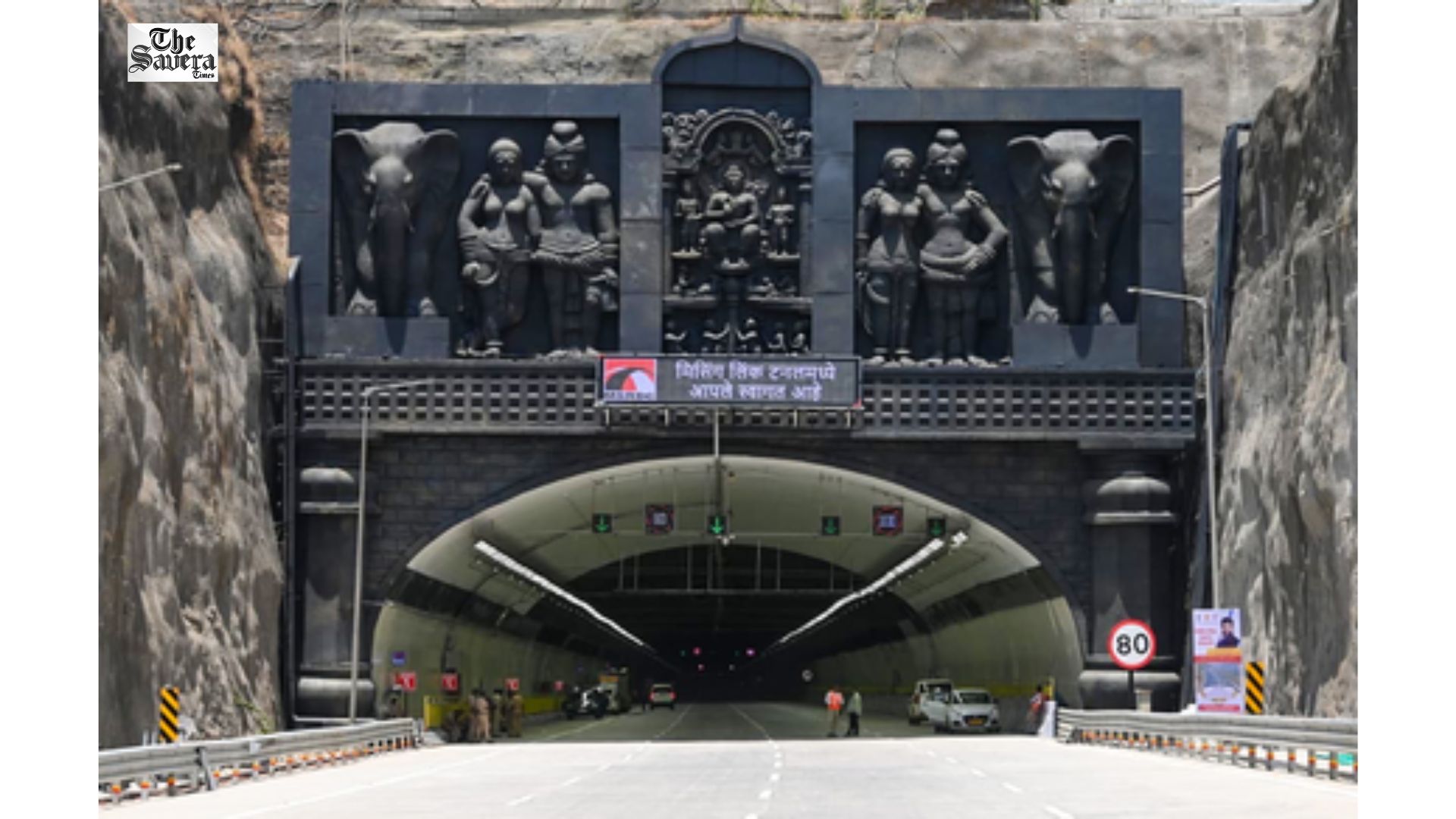 CM Inaugurates Connecting Link on Mumbai-Pune Expressway