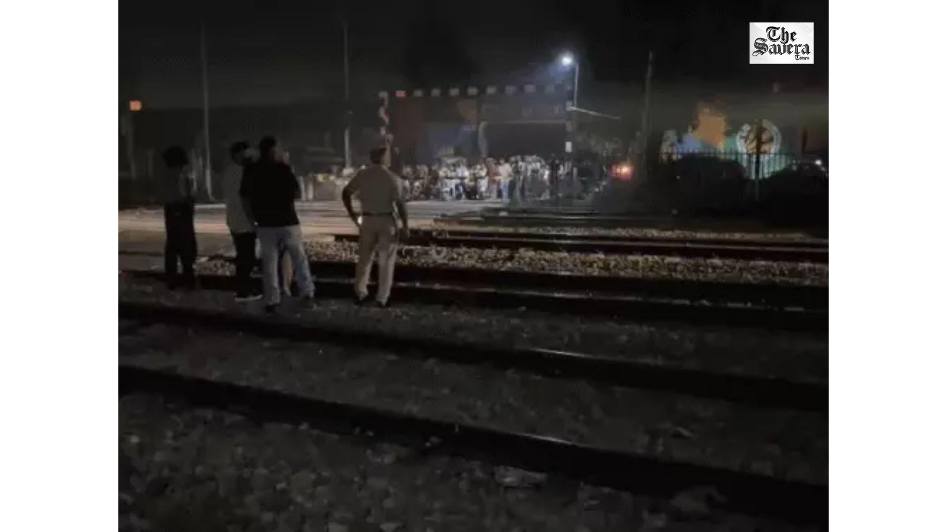 Woman Dies After Being Hit by Train at Dakoha Level Crossing in Jalandhar; Child Escapes Unhurt