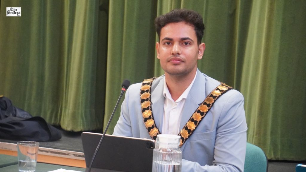 23-Year-Old Councilor Becomes Youngest Indian-Origin Mayor in UK