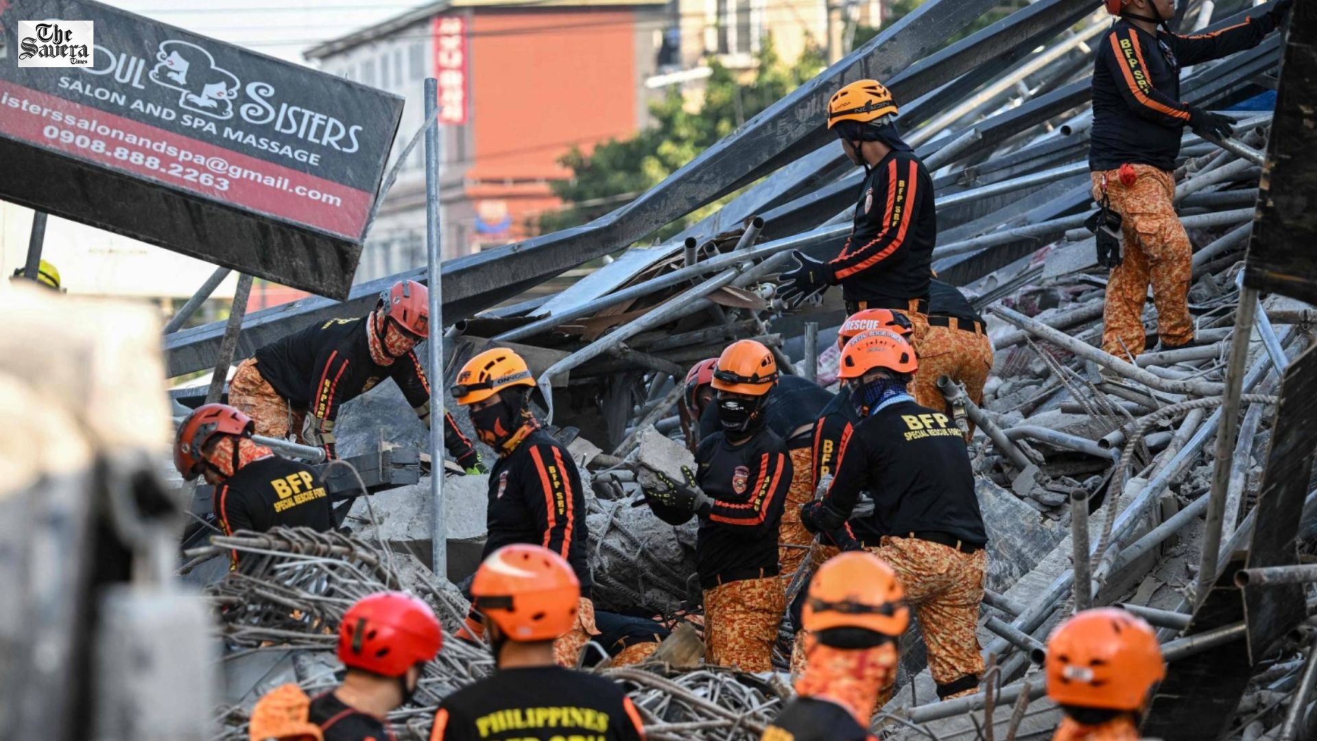 Building Collapse in Philippines Leaves 4 Dead; Around 30 Initially Feared Trapped