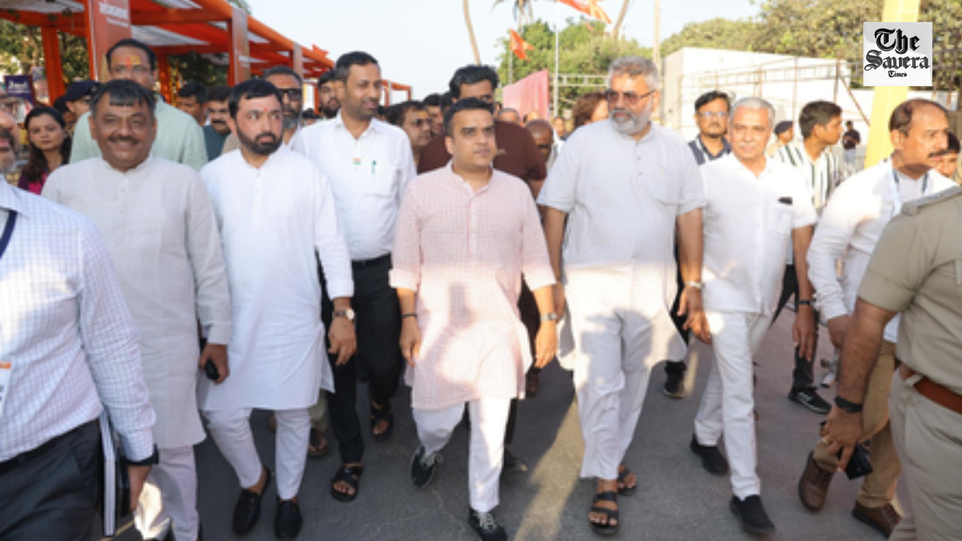 Gujarat: Security and Preparations Intensify for PM Modi’s Vadodara Roadshow After Arrival in Jamnagar
