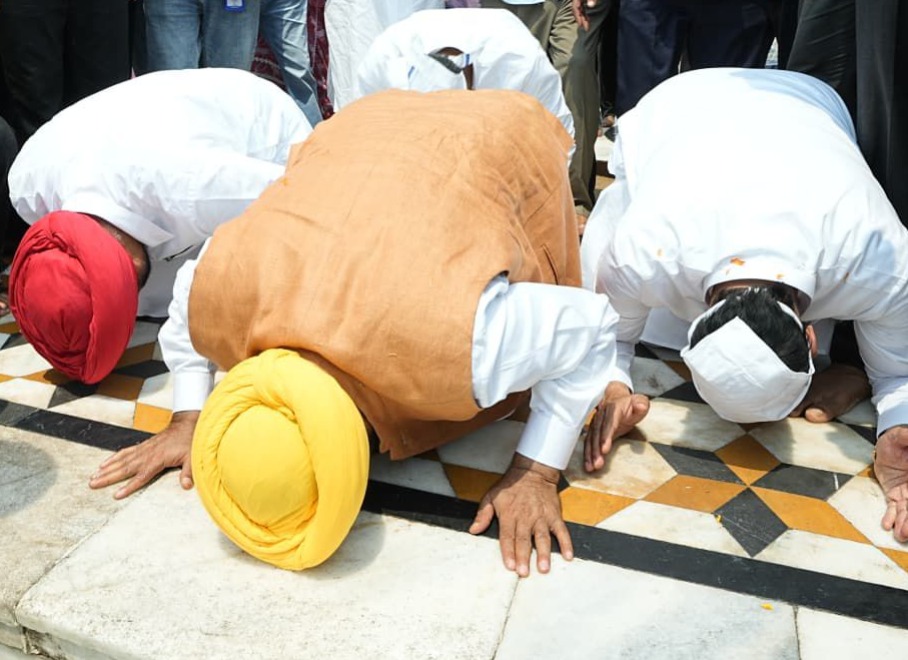 CM Bhagwant Mann Pay obeisance at Sri Harimandir Sahib