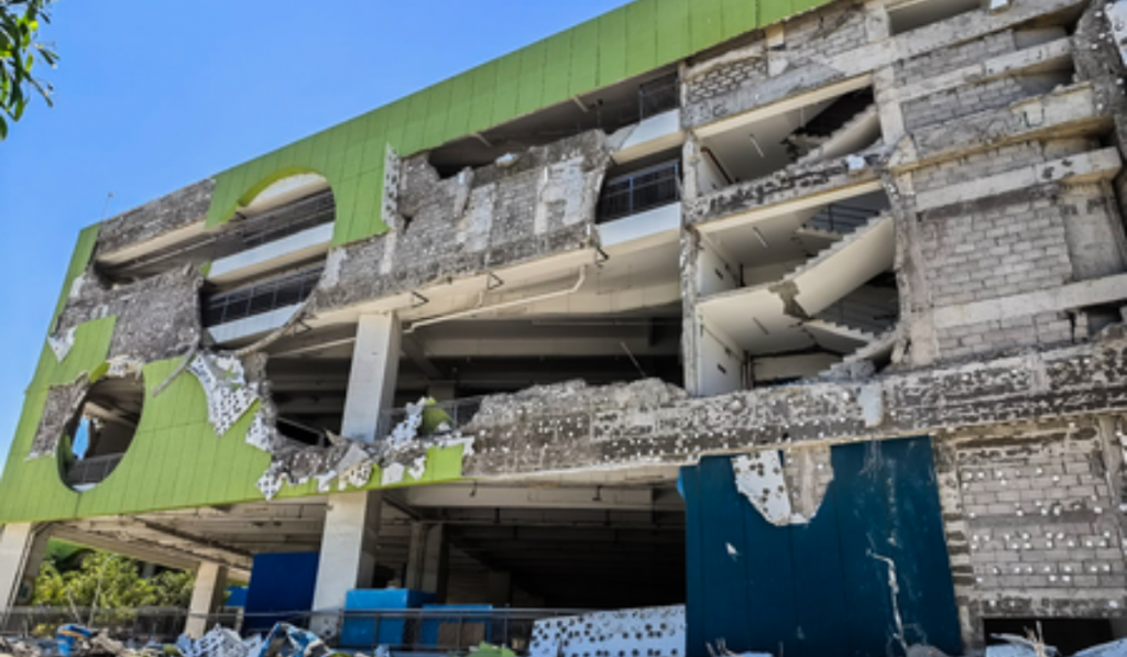 32 killed, buildings damaged, schools suspended after strong quake in Philippines