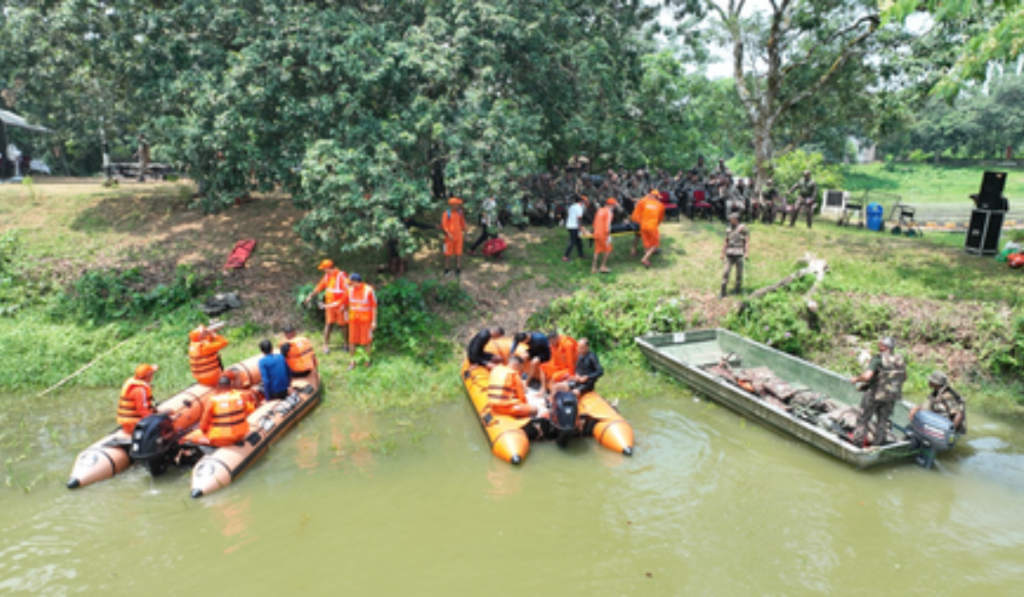 Army, Assam Rifles Conduct Flood Preparedness Drills Ahead of Monsoon
