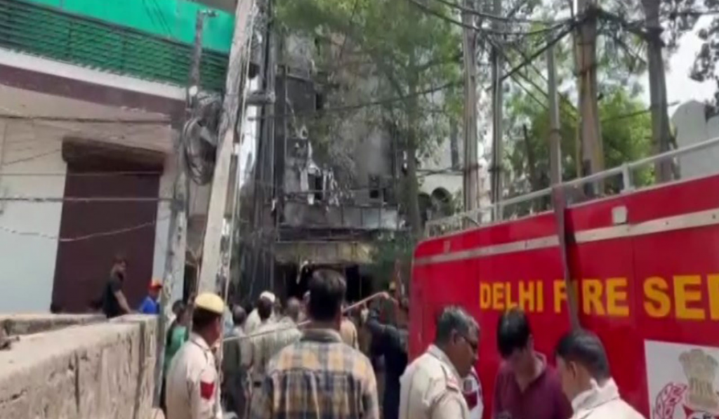 Fire breaks out at restaurant in Malviya Nagar, 11 rescued