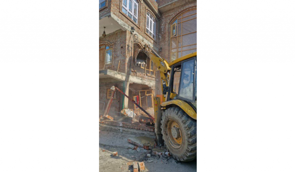 Drug peddler's Srinagar property worth Rs 2 crore demolished