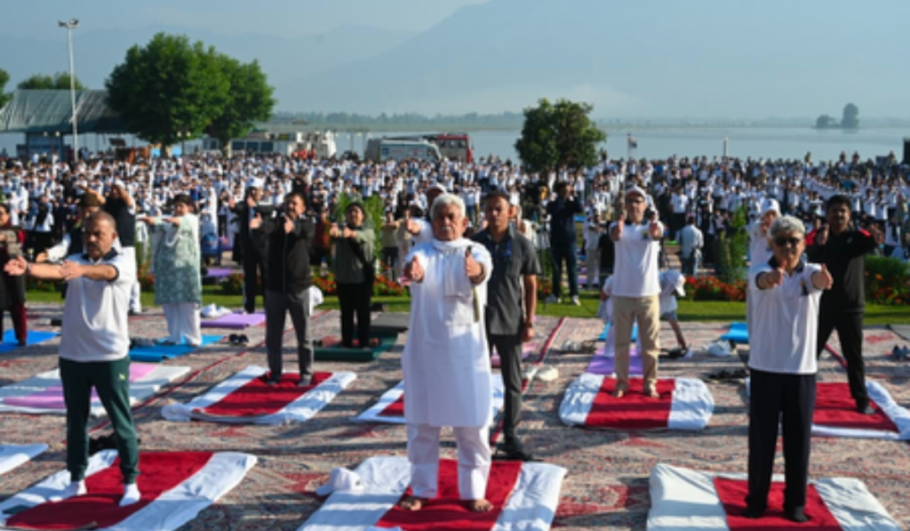 International Yoga Day: L-G Sinha Leads Mass Yoga Event on Dal Lake Shore